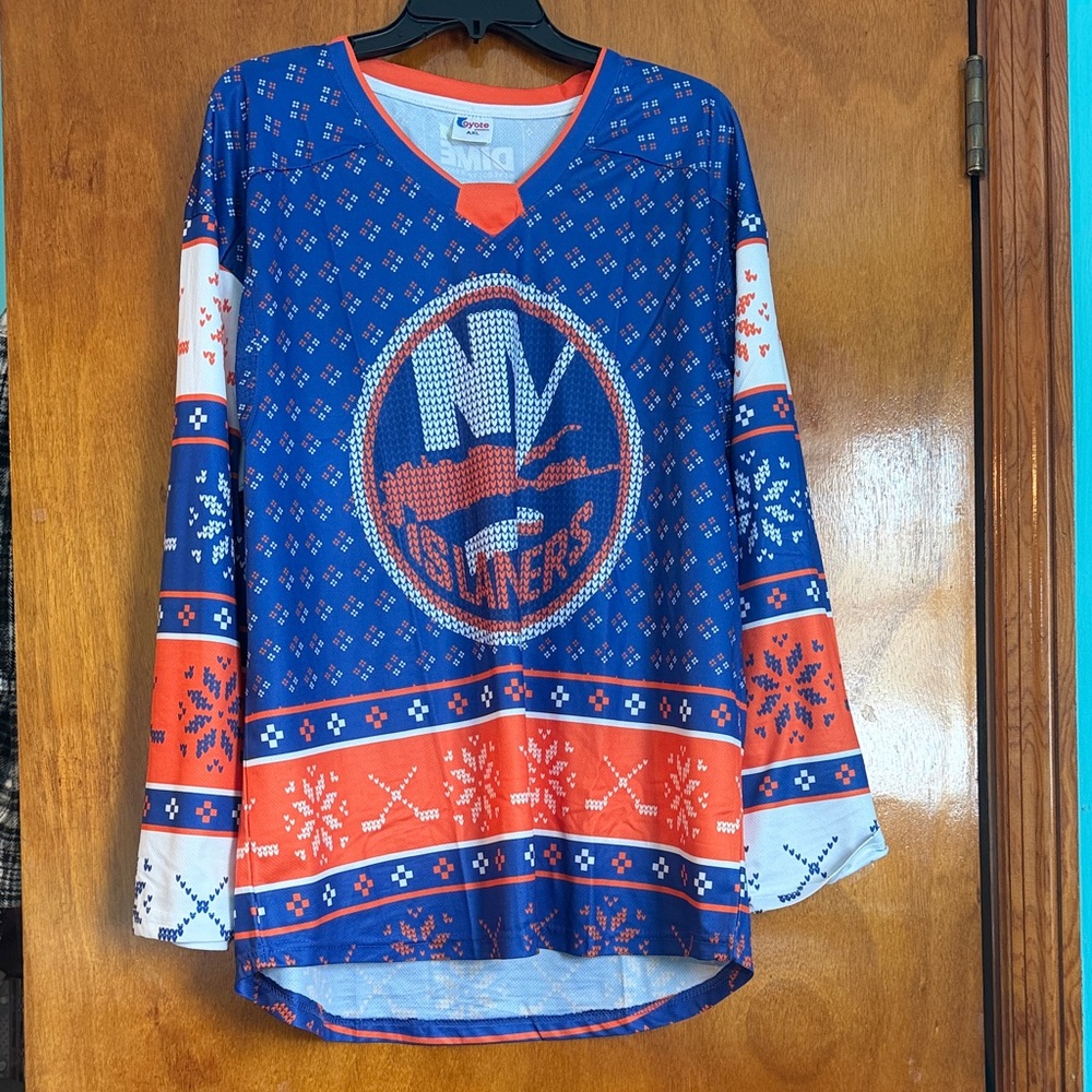 New York Islanders Long Sleeve Hockey Jersey